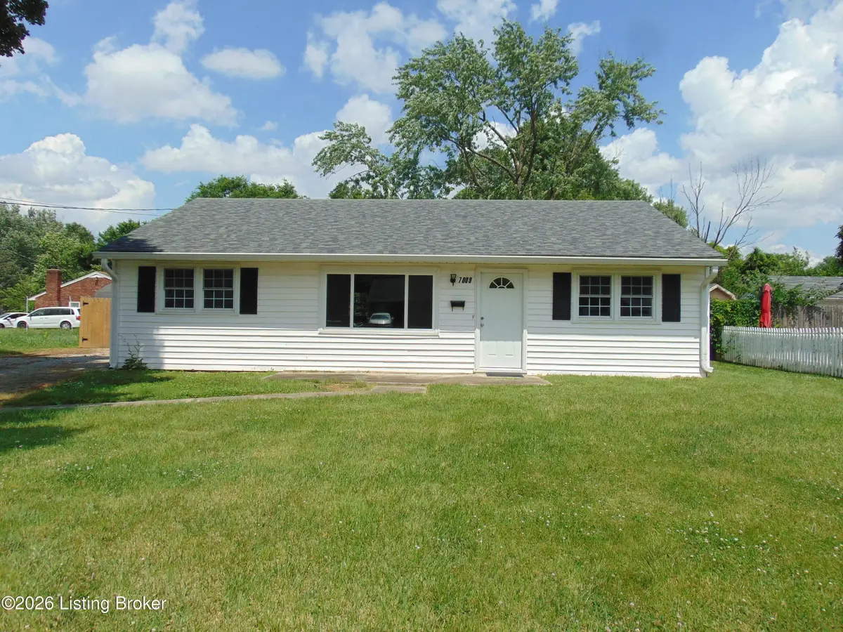 7009 Rainbow Dr, Louisville, KY 40272 - #1