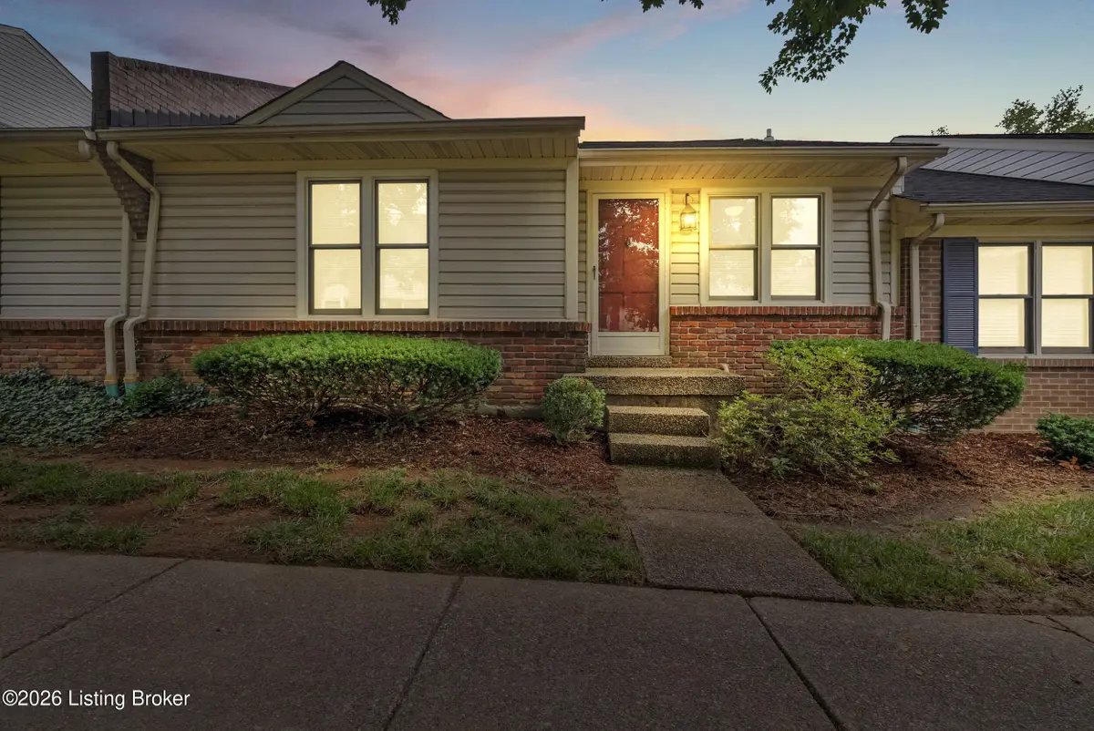 10412 Christina Ct, Louisville, KY 40223 - #1