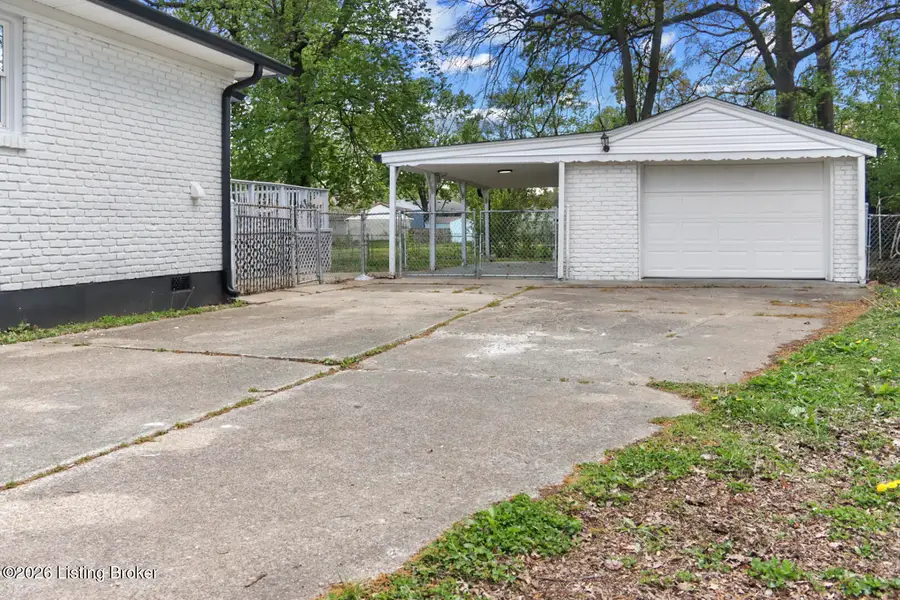 3606 Otter Ct, Louisville, KY 40219 - #3
