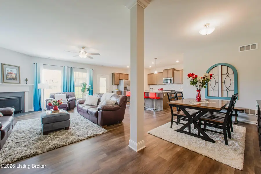11901 Parkview Trace Dr, Louisville, KY 40229 - #2