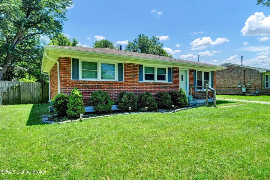 9509 Yellow Pine Ct, Louisville, KY 40229 - #3