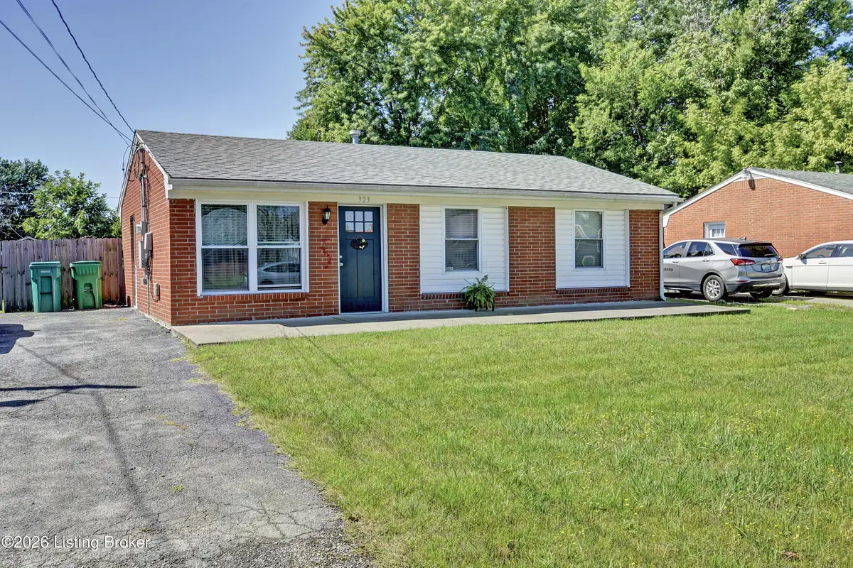 323 Meadowood Rd, Louisville, KY 40229 - #1