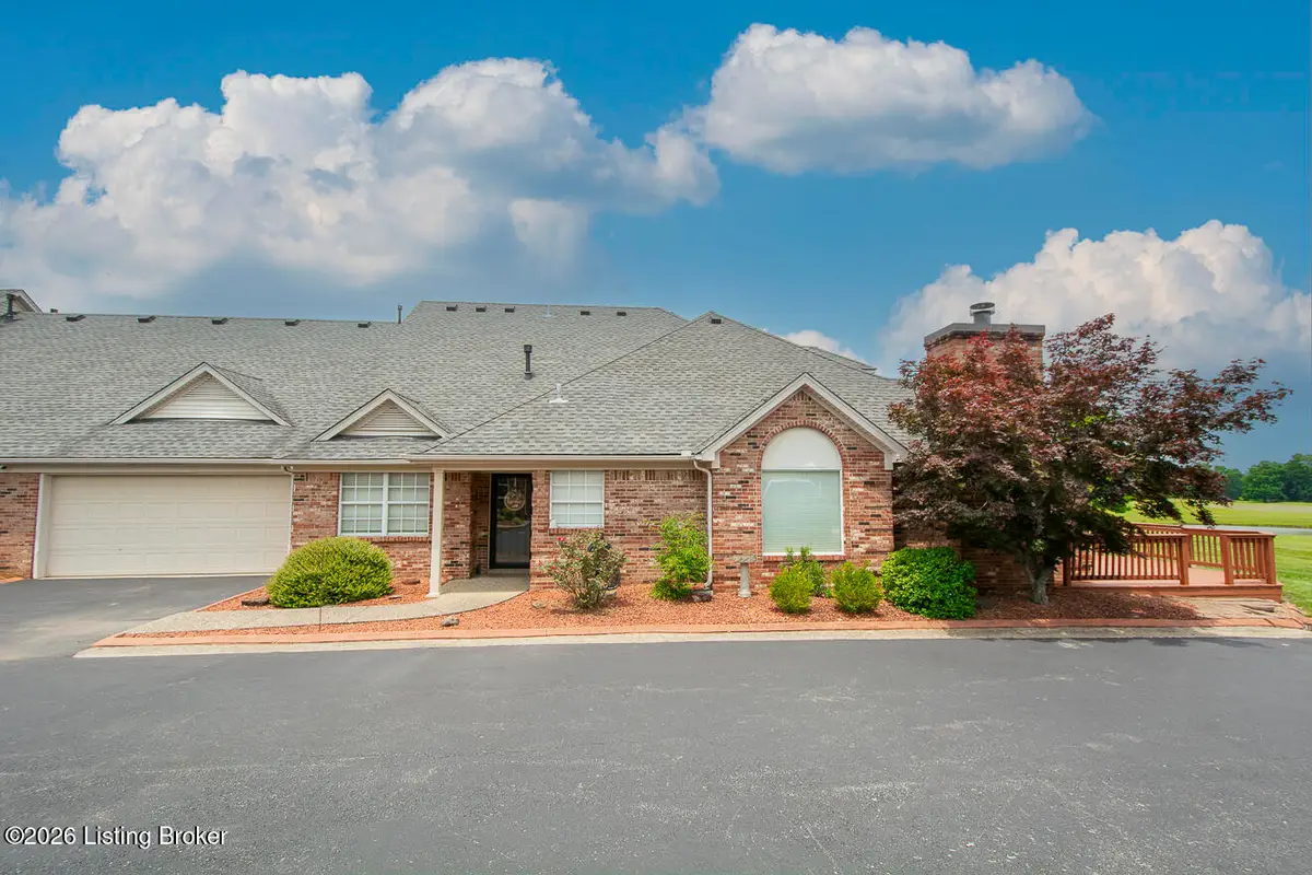 8100 Sawgrass Ct, Louisville, KY 40291 - #1