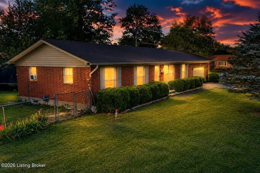 6701 Creston Dr, Louisville, KY 40258 - #2