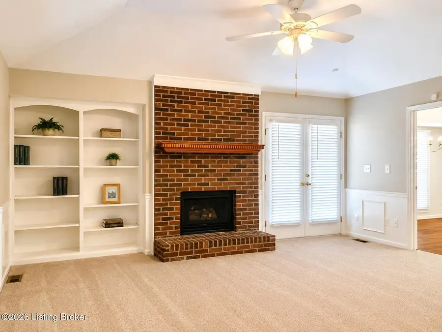 8909 Blossom Ln, Louisville, KY 40242 - #3