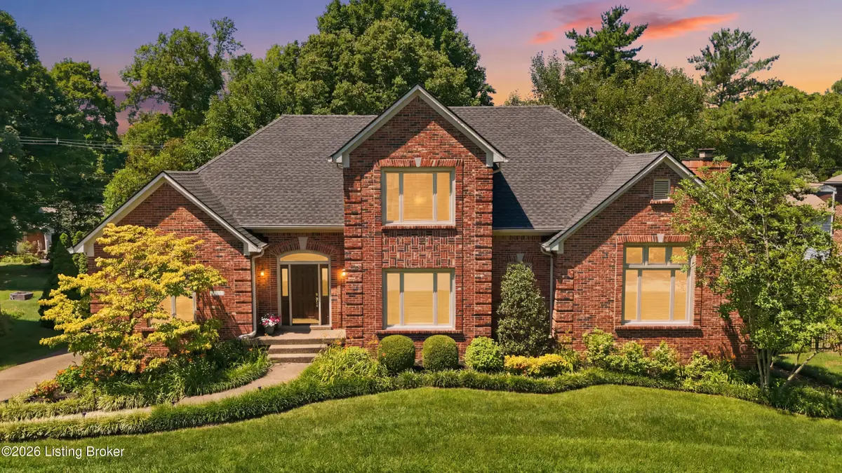 1112 Bentwood Place Ct, Louisville, KY 40207 - #1