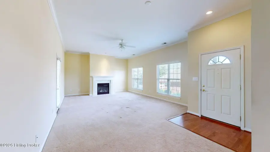 117 Clubhouse Dr, Shelbyville, KY 40065 - #2