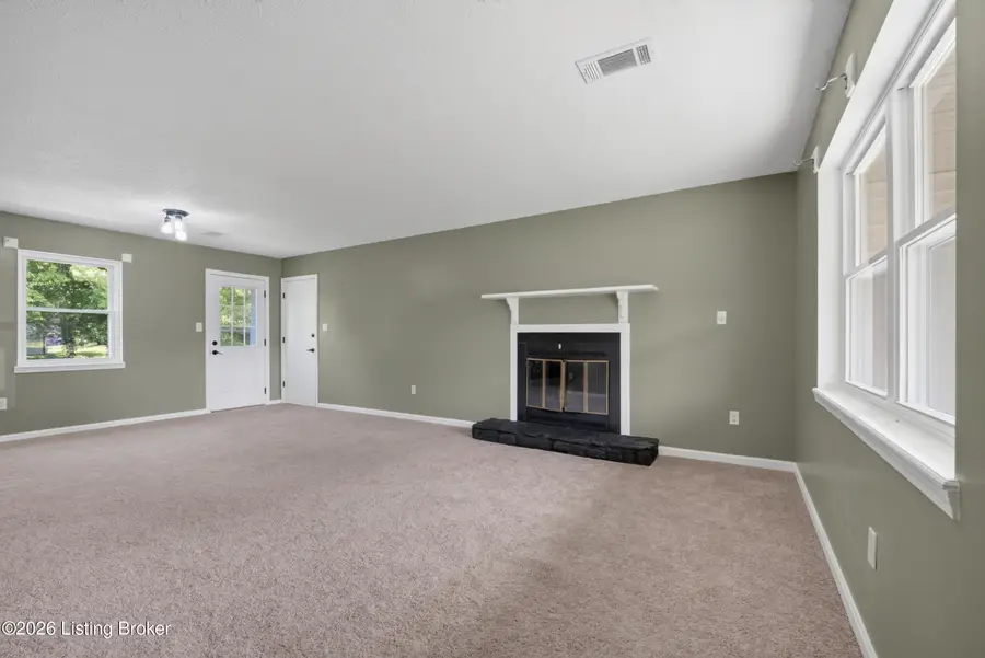 450 Pearman Ave, Radcliff, KY 40160 - #3