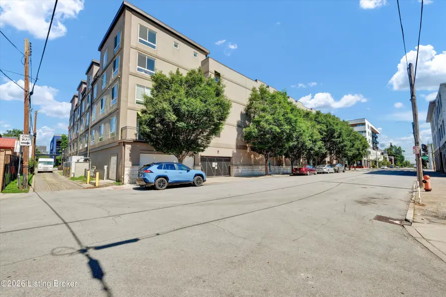 110 S Campbell St #313, Louisville, KY 40206 - #3