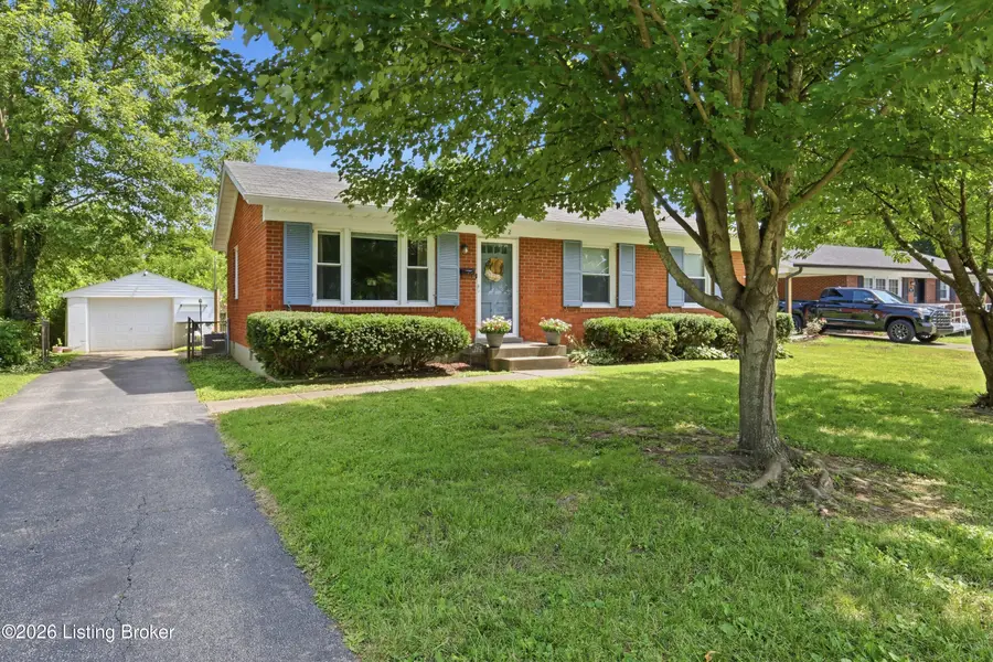 7902 Osborne Dr, Louisville, KY 40222 - #2