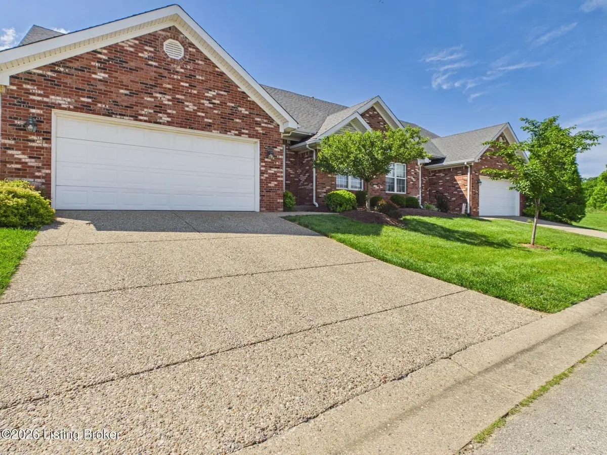 4223 Garden Ridge Rd, Crestwood, KY 40014 - #1