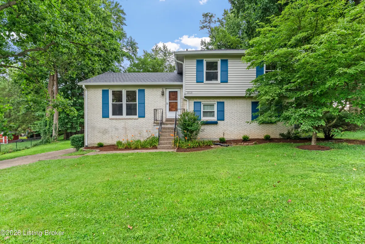 1019 Forest Ln, Goshen, KY 40026 - #1