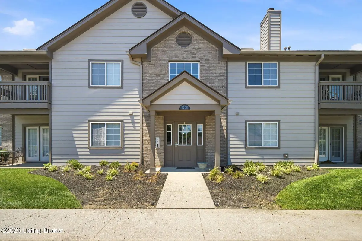 1300 Bee Ln #202, Louisville, KY 40243 - #1