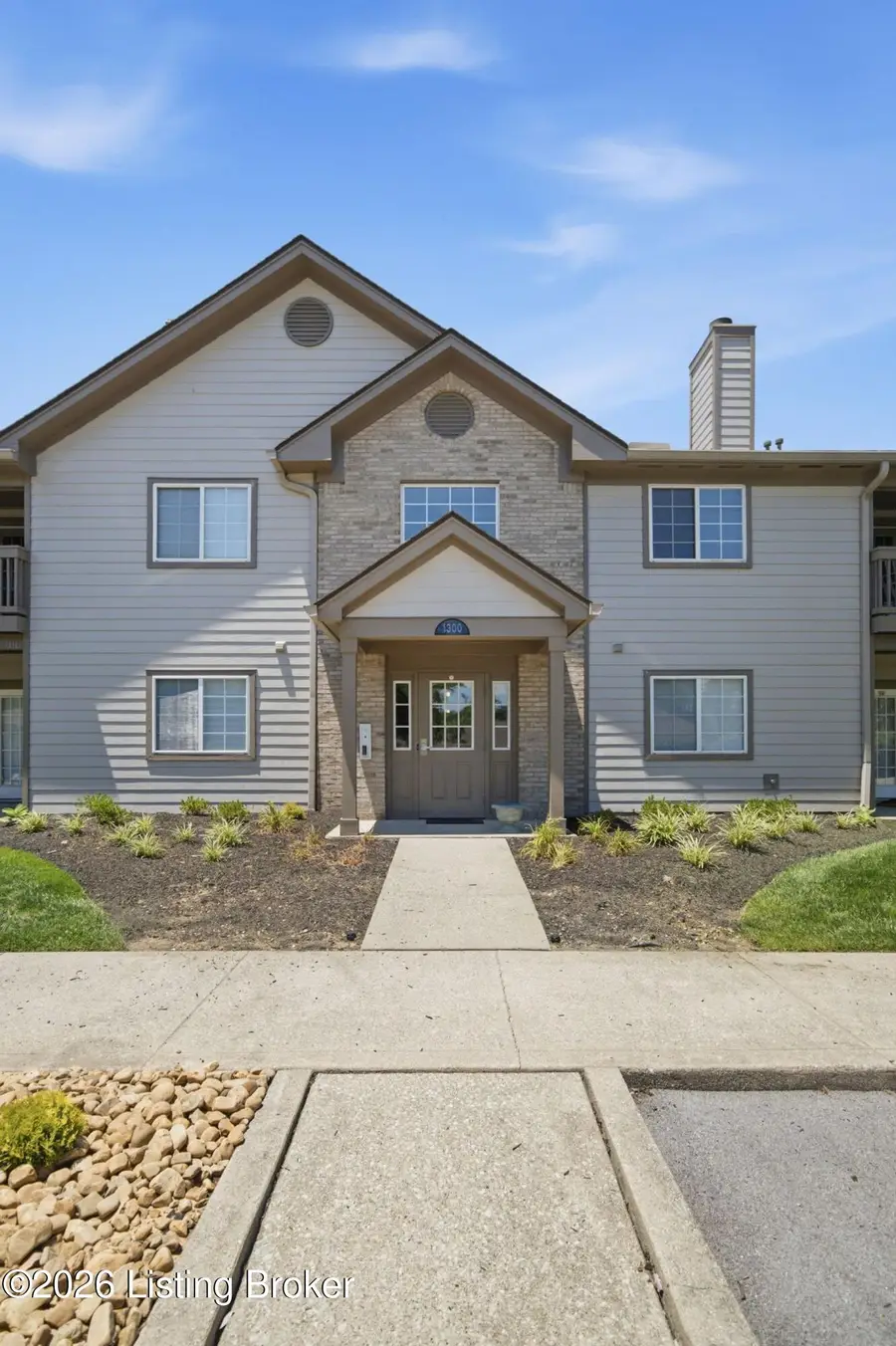 1300 Bee Ln #202, Louisville, KY 40243 - #2