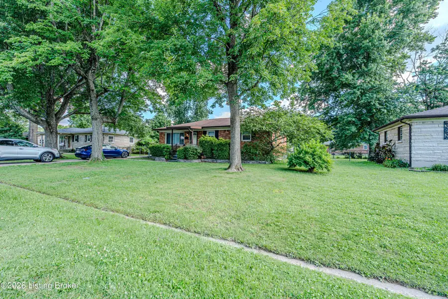 5004 Fury Way, Louisville, KY 40258 - #3