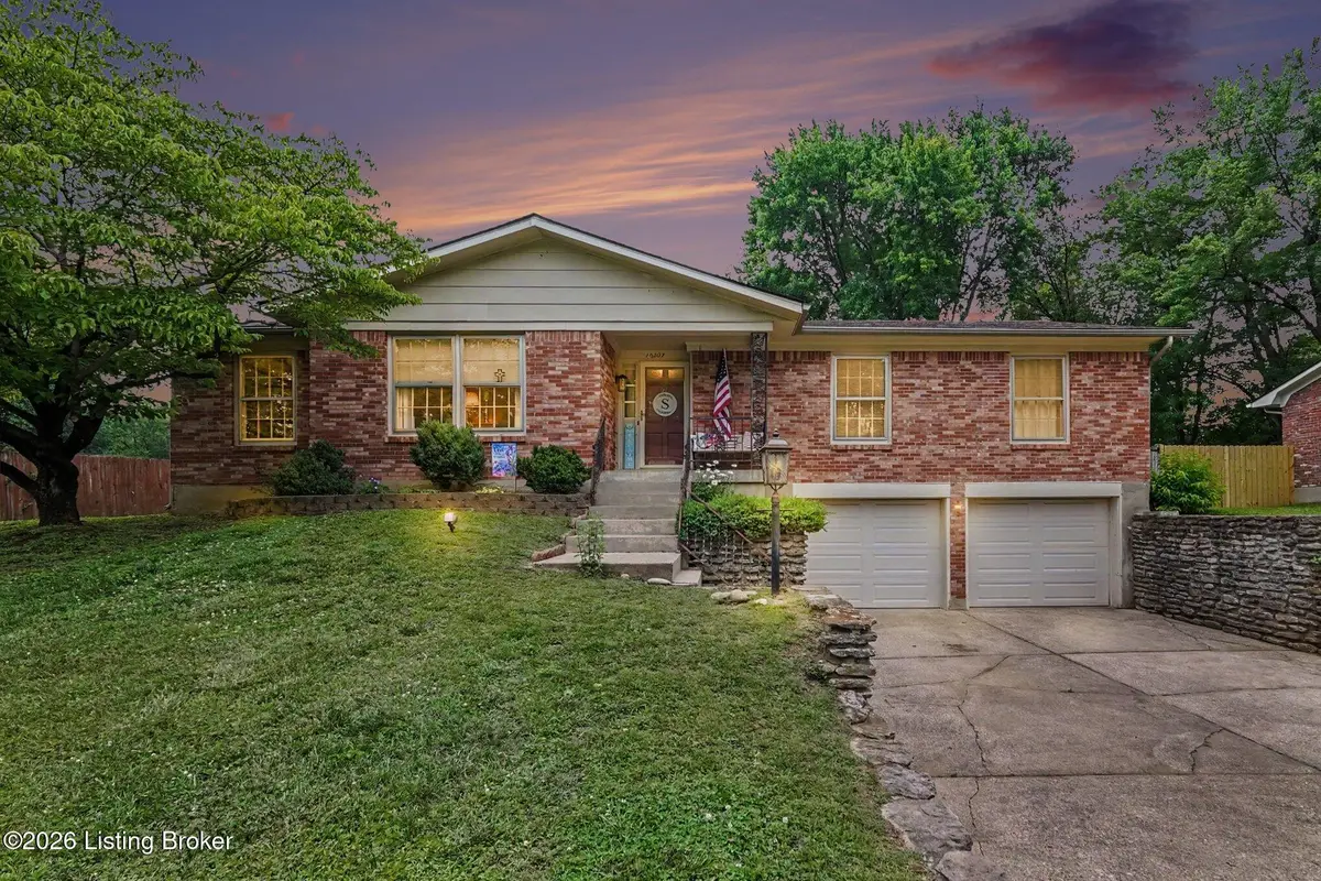 10207 Eve Dr, Louisville, KY 40272 - #1