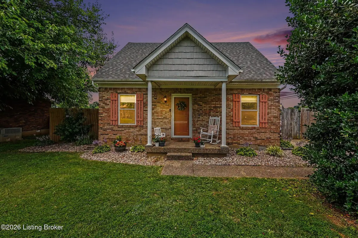 111 Dogwood Dr, Mount Washington, KY 40047 - #1