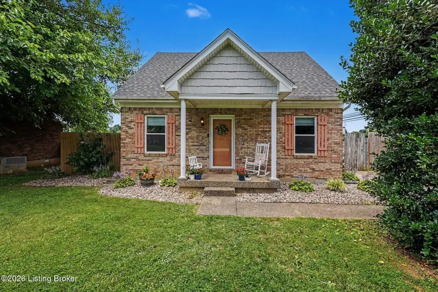 111 Dogwood Dr, Mount Washington, KY 40047 - #2