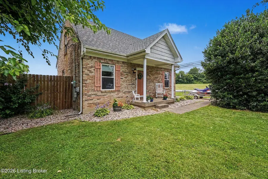 111 Dogwood Dr, Mount Washington, KY 40047 - #3