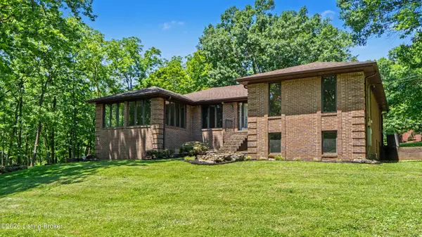 306 Long Run Rd, Louisville, KY 40245