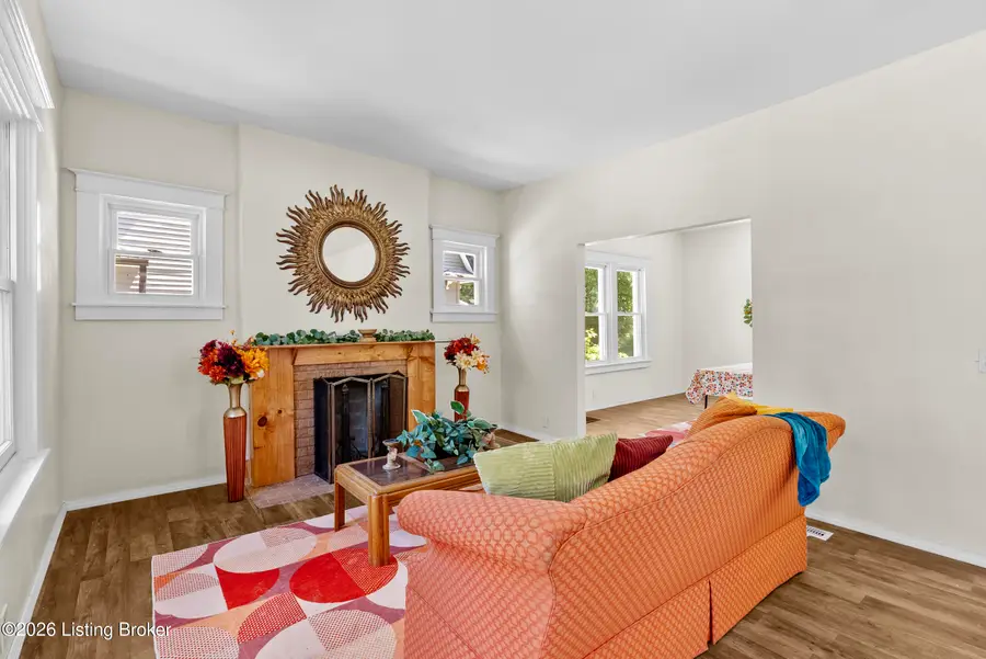 121 N Shawnee Terrace, Louisville, KY 40212 - #3