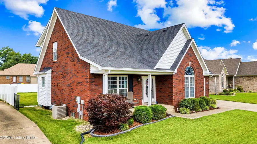 8506 Soverign Way, Louisville, KY 40258 - #3