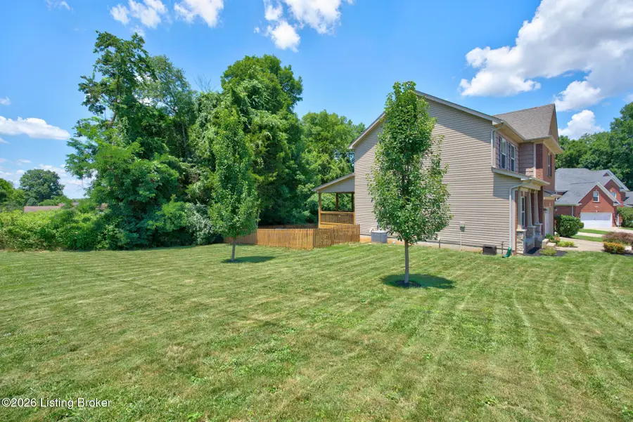 6704 Brook Terrace Dr, Louisville, KY 40228 - #3