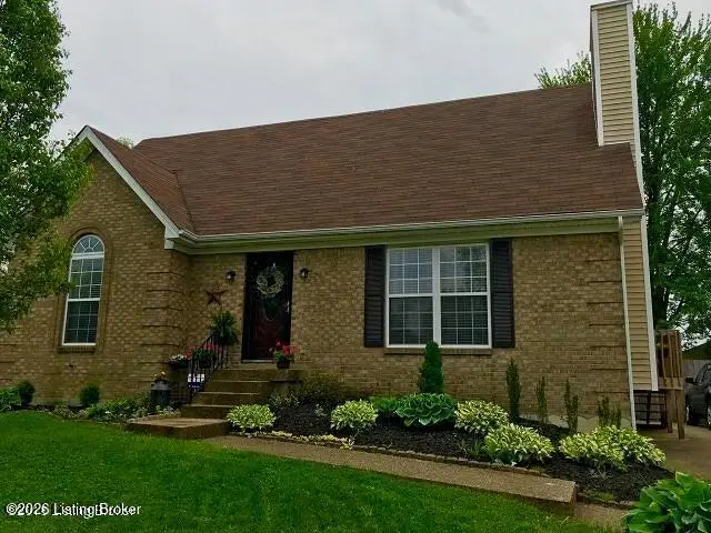 8404 Silver Fox Rd, Louisville, KY 40291 - #1