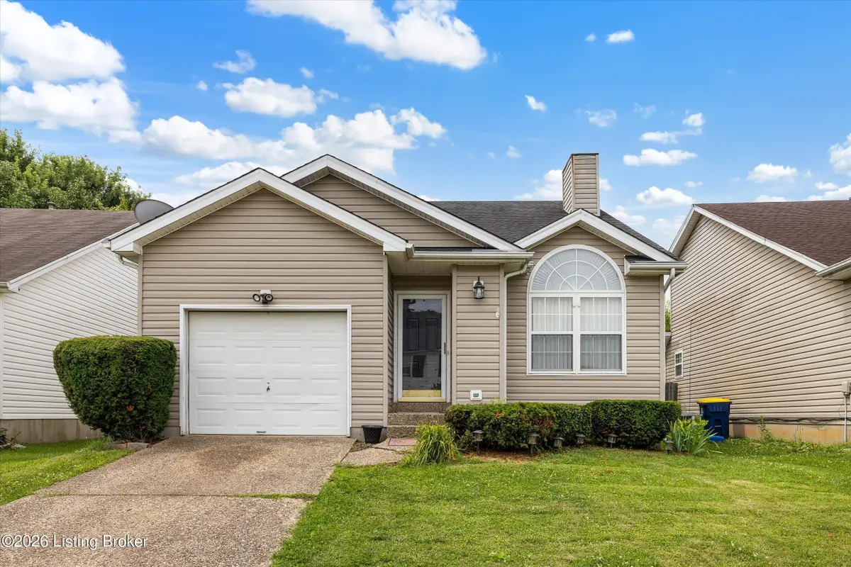 10504 Pinoak View Dr, Louisville, KY 40299 - #1