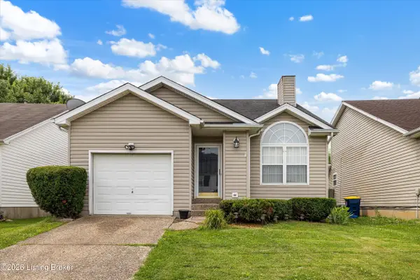 10504 Pinoak View Dr, Louisville, KY 40299