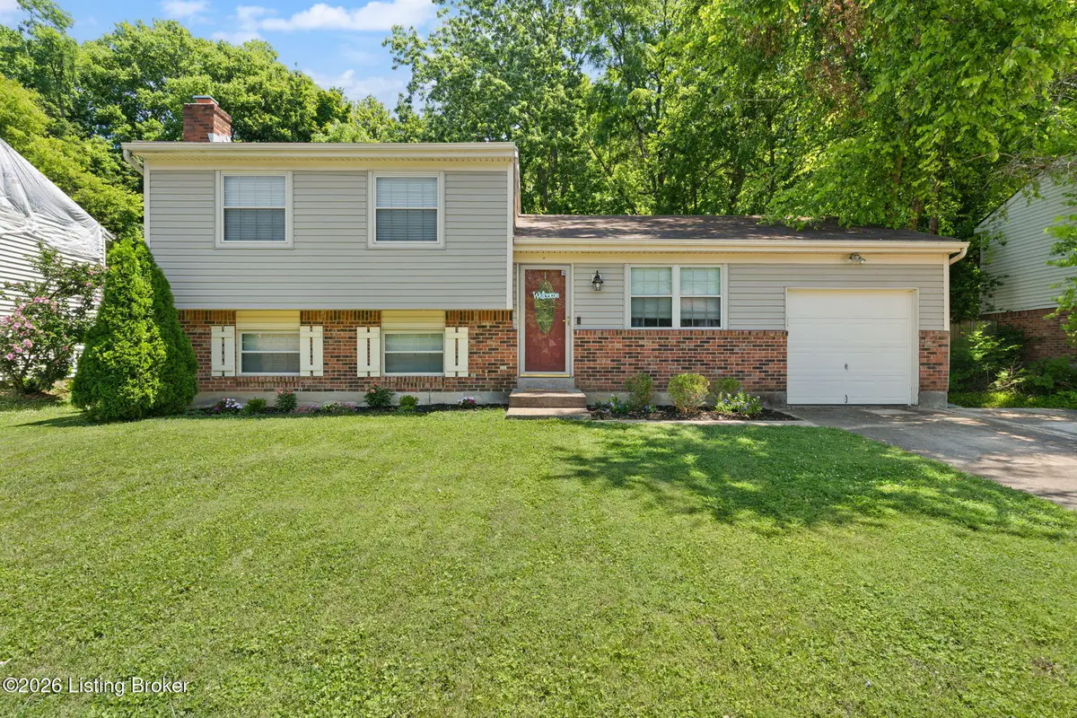 5211 Baywood Dr, Louisville, KY 40241 - #1