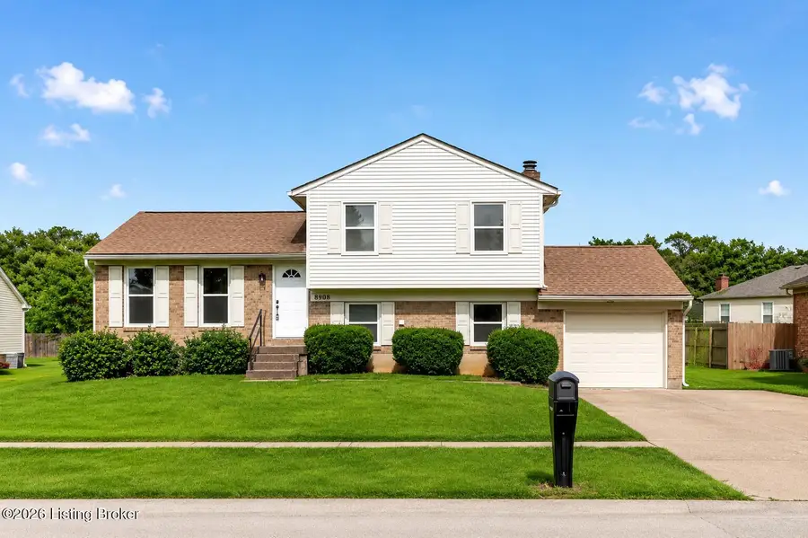 8908 Thelma Ln, Louisville, KY 40220 - #2