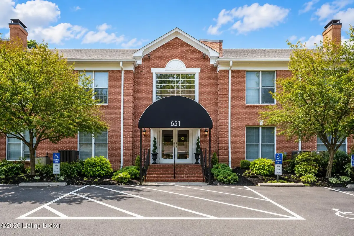 651 Breckenridge Ln #110, Louisville, KY 40207 - #1