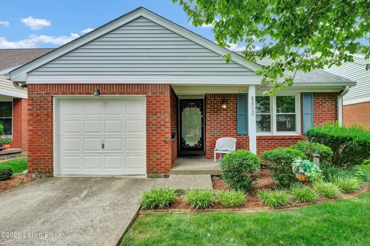 8802 Doe Run Ct, Louisville, KY 40242 - #1