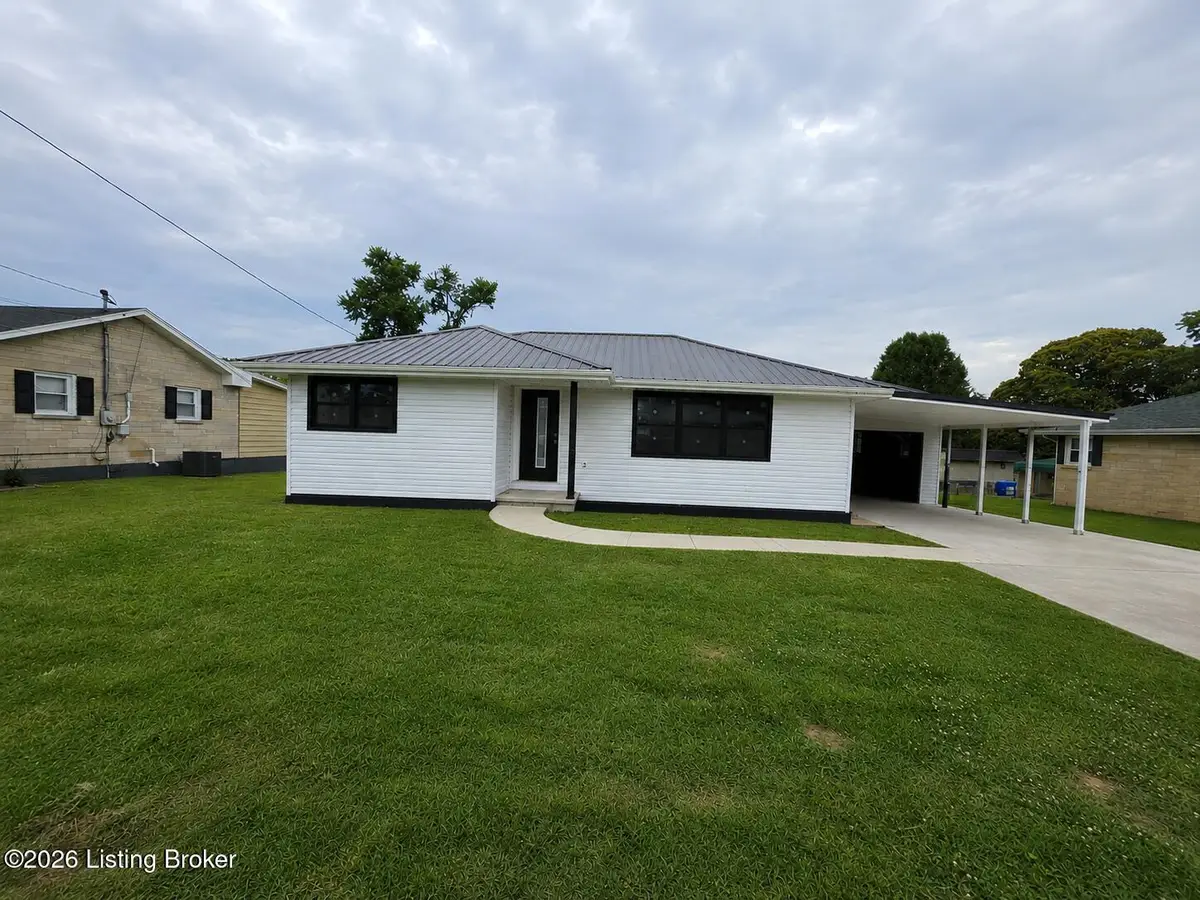 407 Lowell Ave, Campbellsville, KY 42718 - #1