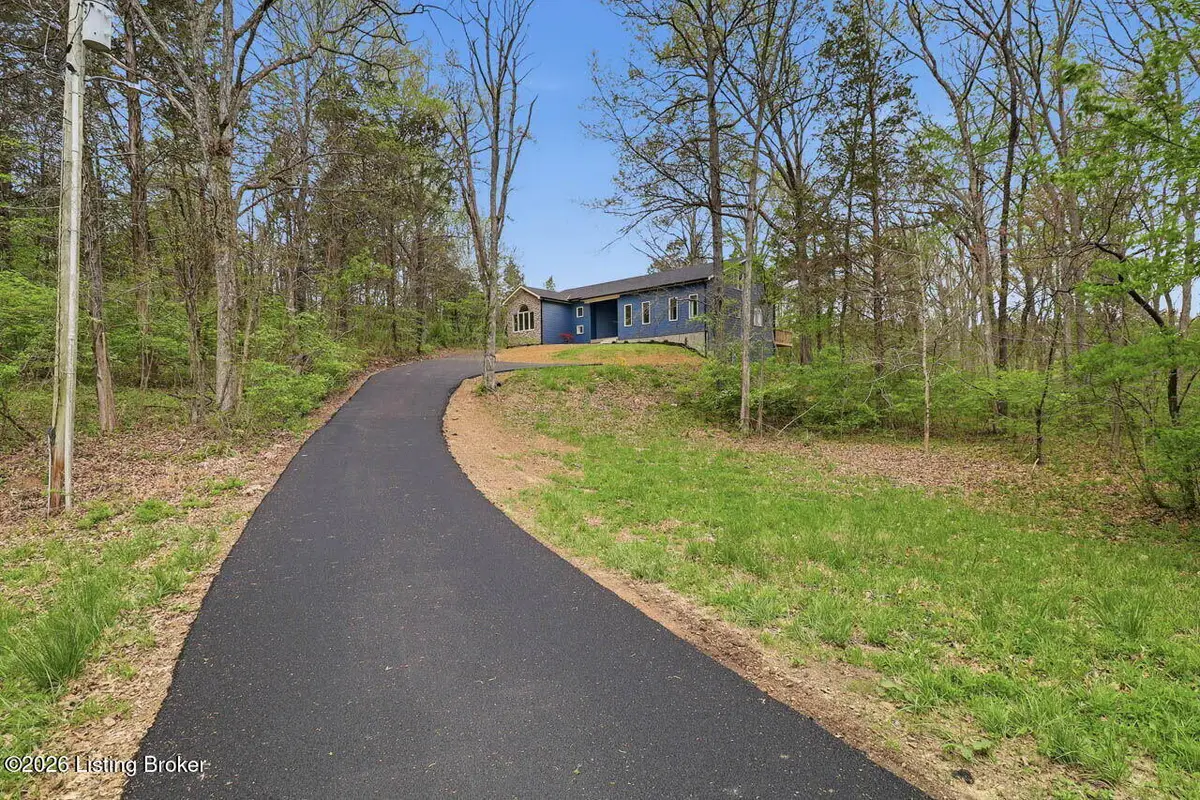 375 Wood Valley Ln, Louisville, KY 40299 - #1