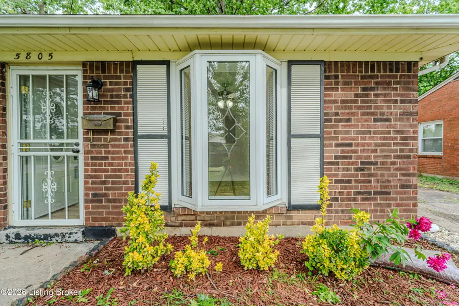 5805 Spicewood Ln, Louisville, KY 40219 - #3