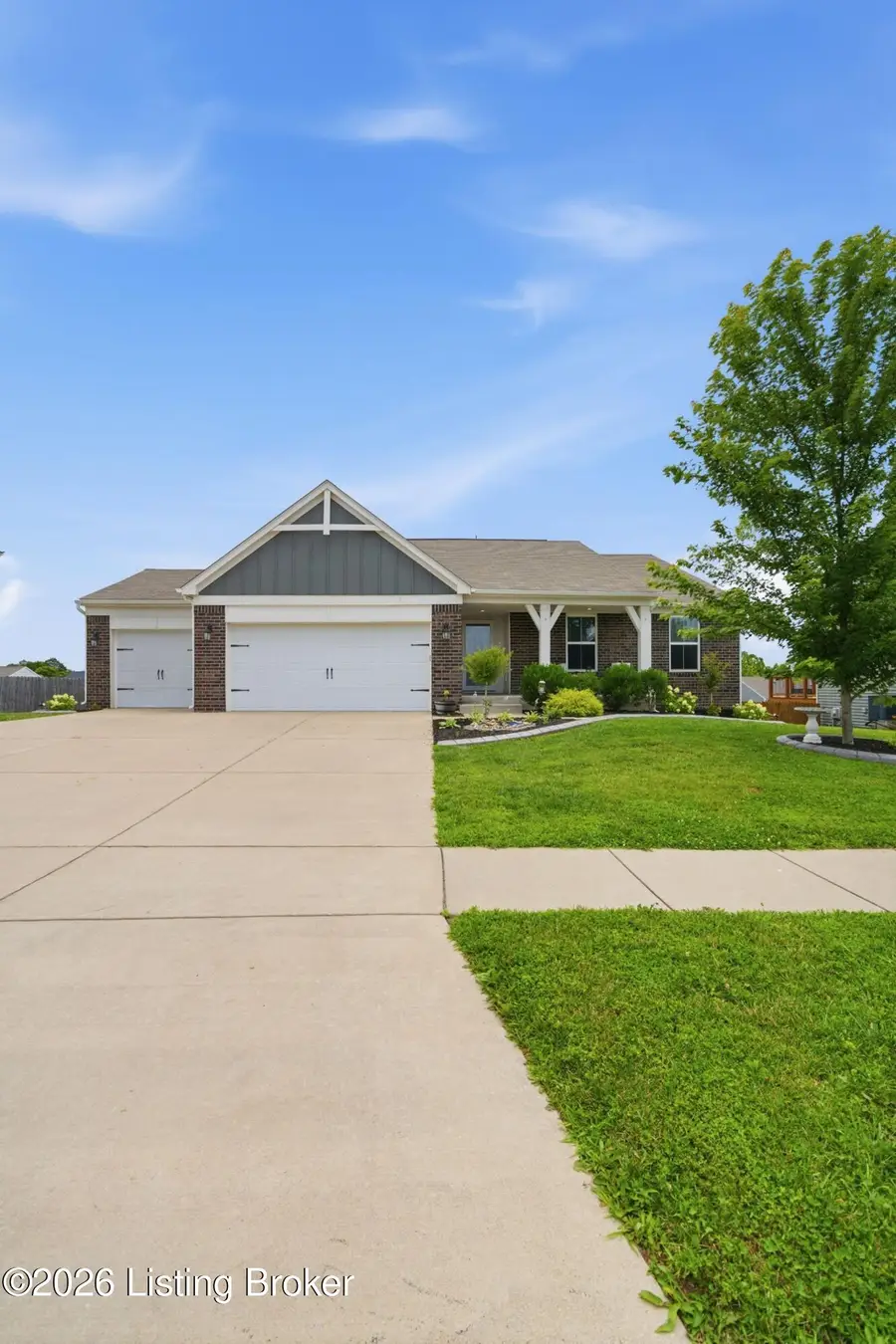 199 Round Rock Dr, Shepherdsville, KY 40165 - #2