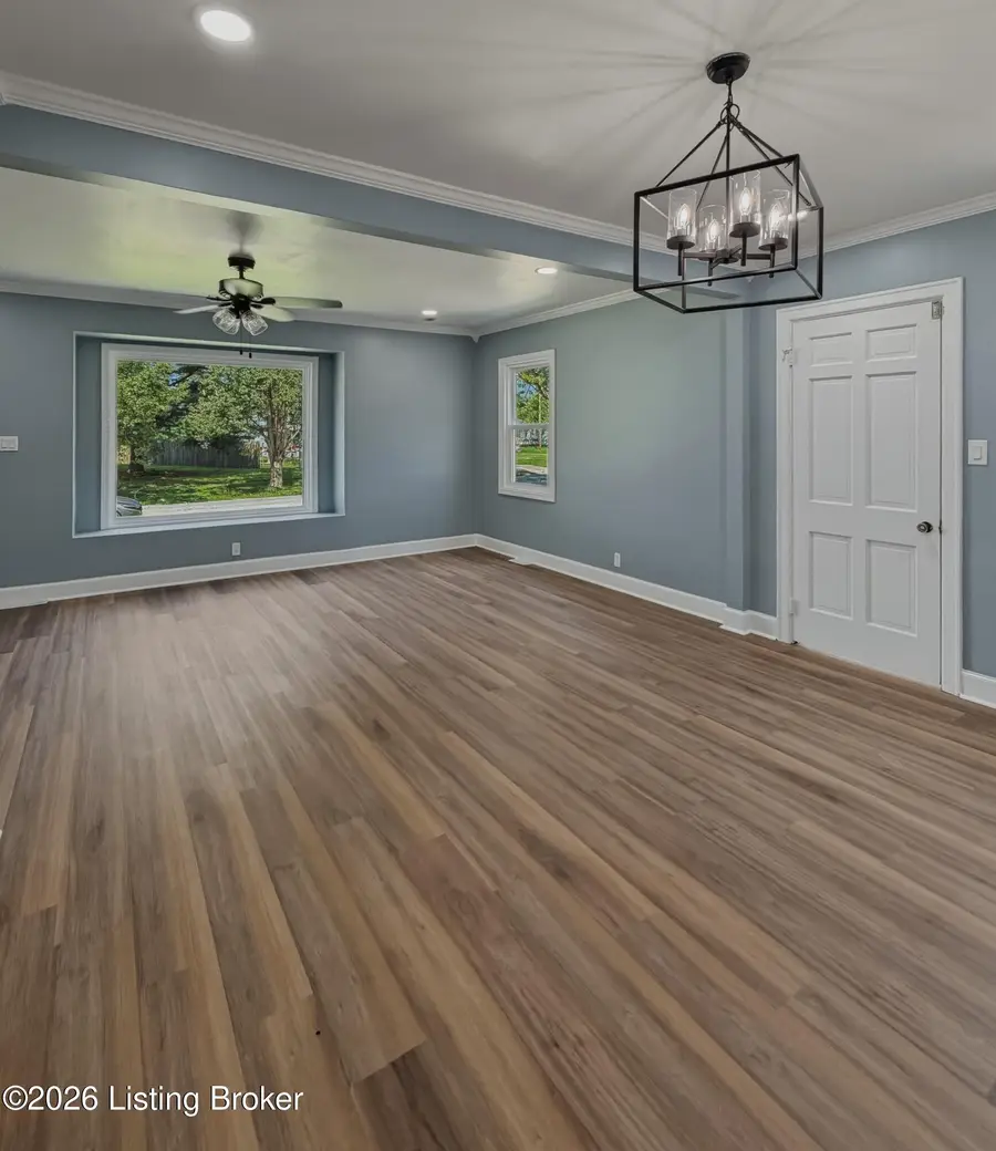 406 Christopher Pl, Louisville, KY 40214 - #3