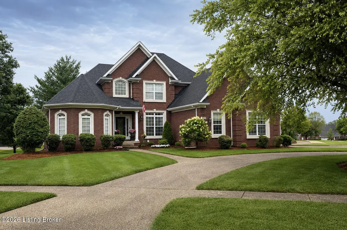 8718 Summit Ridge Dr, Louisville, KY 40241 - #1