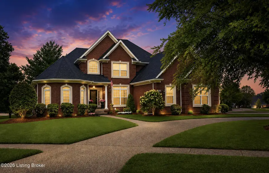 8718 Summit Ridge Dr, Louisville, KY 40241 - #2