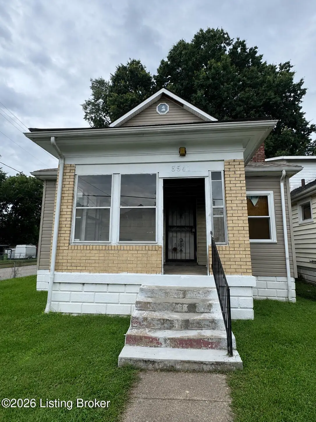 3541 River Park Dr, Louisville, KY 40211 - #1