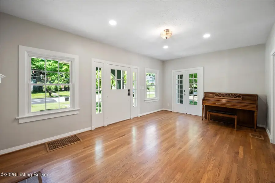 4513 S 6th St, Louisville, KY 40214 - #3