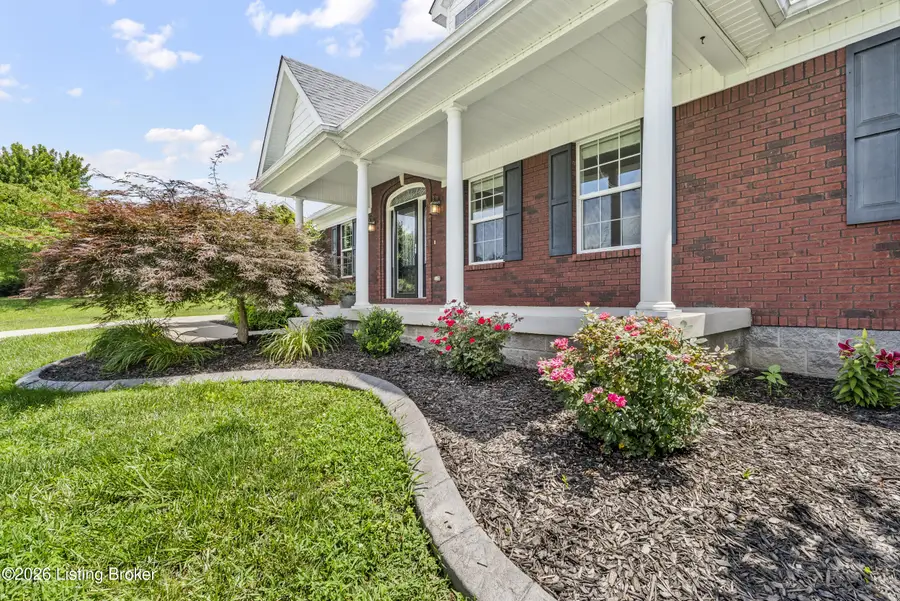 111 Nashville Dr, Coxs Creek, KY 40013 - #2