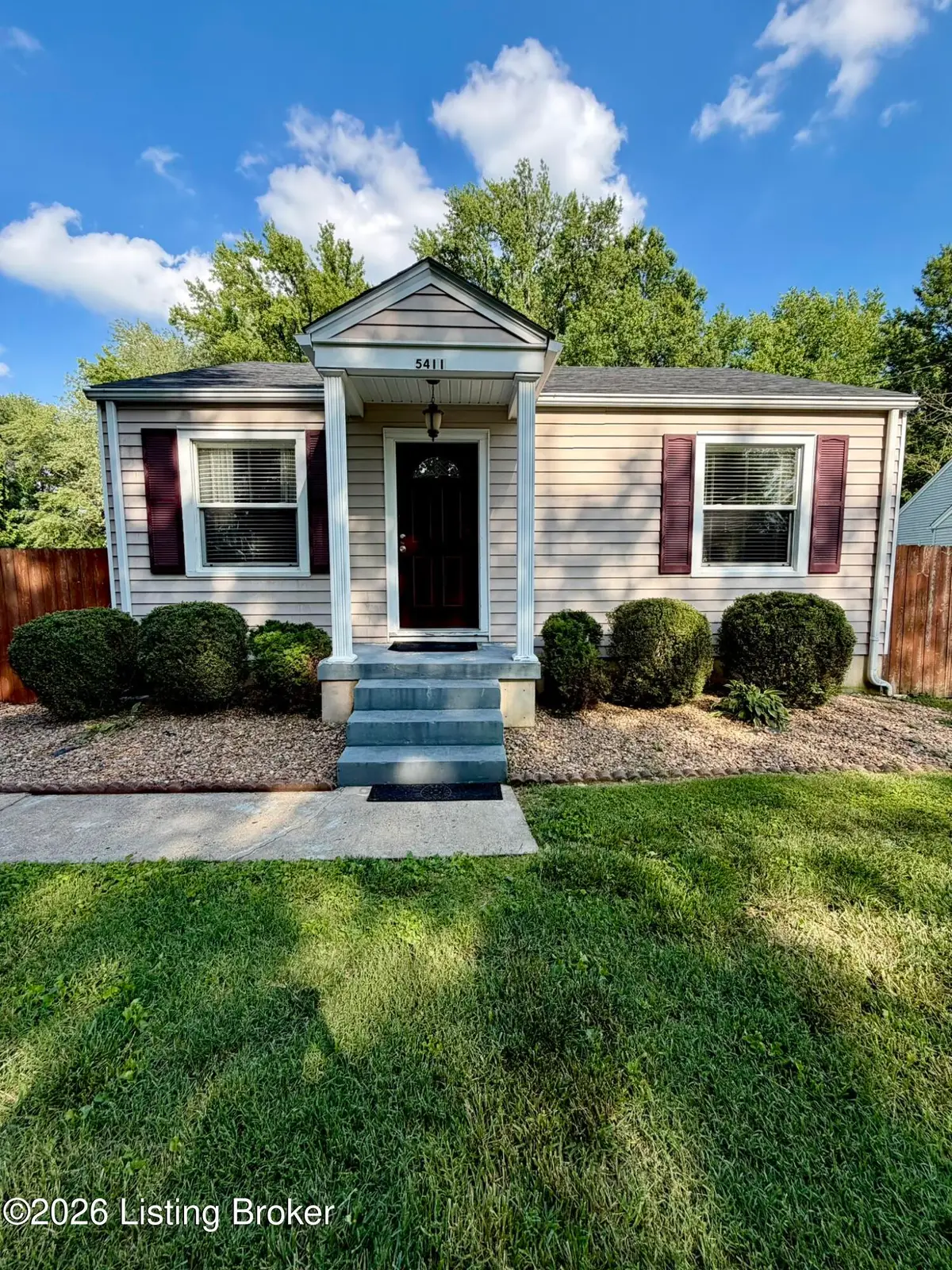 5411 Distler Ln, Louisville, KY 40258 - #1