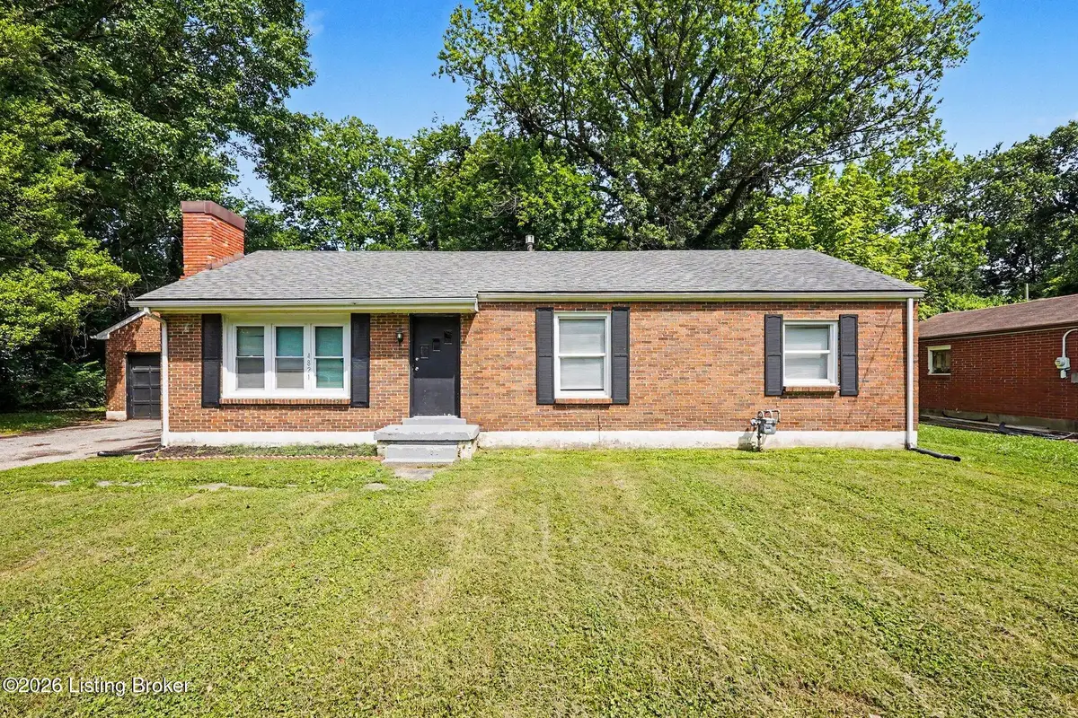 4821 Beech Dr, Louisville, KY 40216 - #1