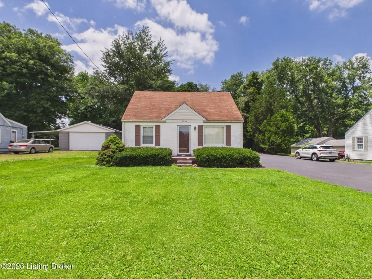6206 Beulah Church Rd, Louisville, KY 40228 - #1