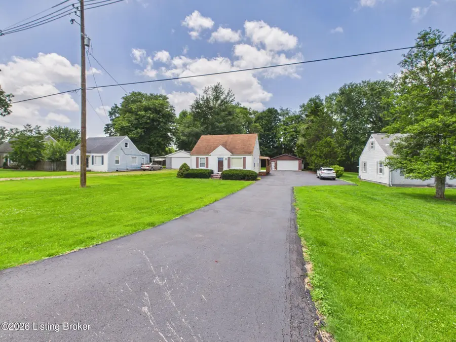 6206 Beulah Church Rd, Louisville, KY 40228 - #2