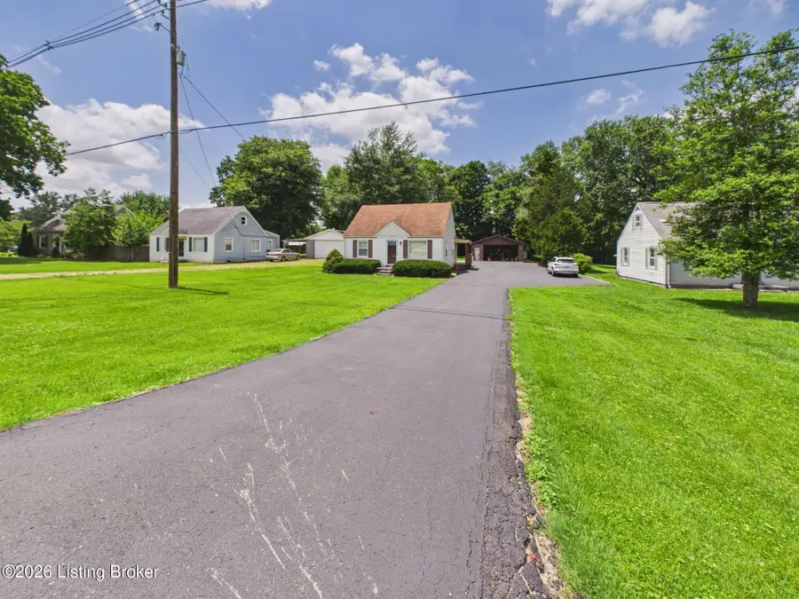 6206 Beulah Church Rd, Louisville, KY 40228 - #3