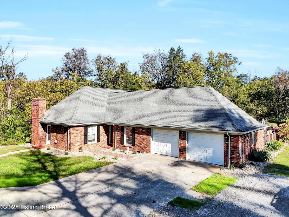 11605 Brentlinger Ln, Louisville, KY 40291 - #1